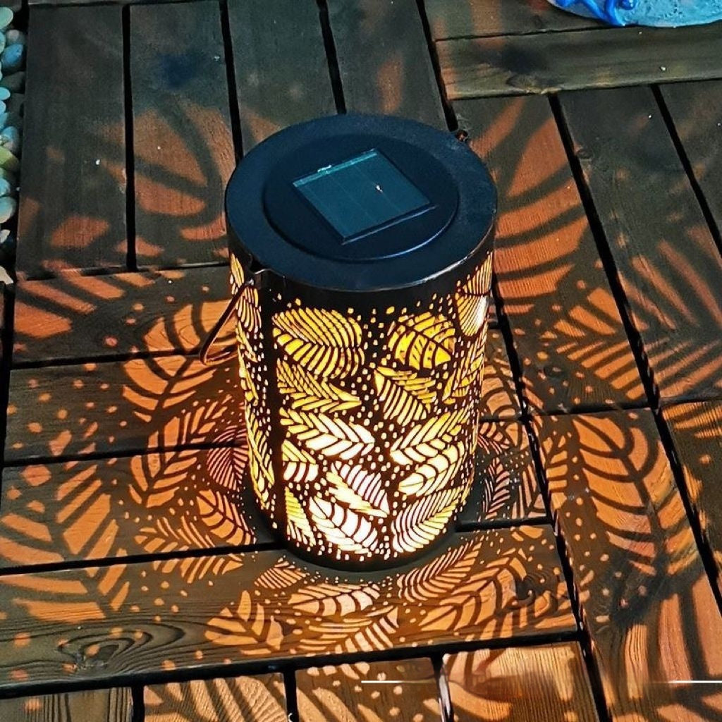 Cross-border Retro Solar Lantern Iron Hollow Storm Lantern Courtyard Decoration Desk Lamp Garden Projection ebce6940 d47d 414