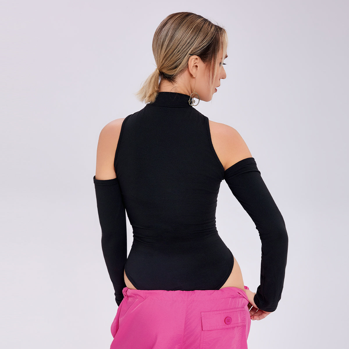Tight -fitting Sexy Chest Bottoming Shirt Irregular Hollowed Long Sleeve Slim -body Off -shoulder Jacket f4fc5fcb 683a 4e43 9