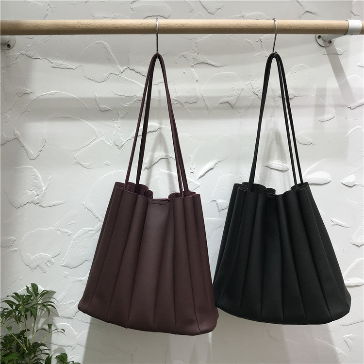 Color Series Pleated Simple Literary Handbag f608af43 af3d 4420 9e77 aa6f0eb2127d