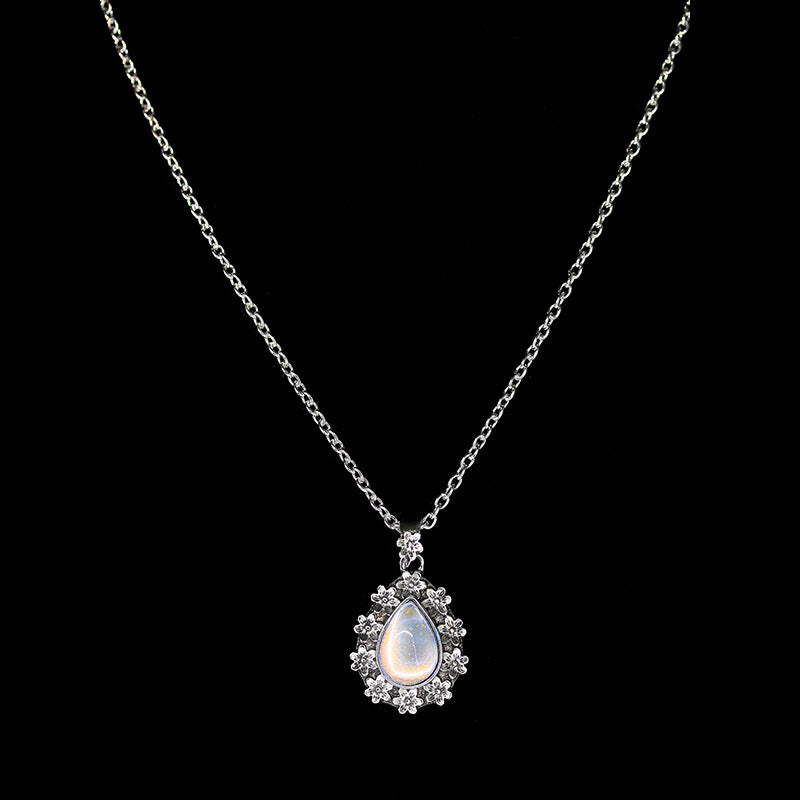 Bohemian Vintage Flower Moonstone Pendant Necklace f8e3d70b beaf 443e bc04 acddaa309c91
