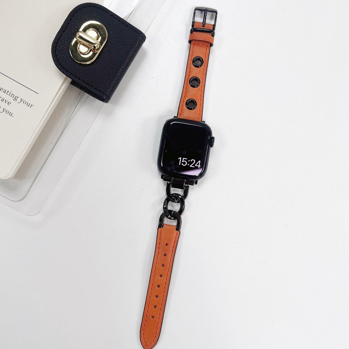 Chain Three-hole Retro Leather Leather Strap f9880e87 5d98 4b08 8f43 e2af863ef885 c8d224b1 a9c3 4651 82e5 b22ae7035235