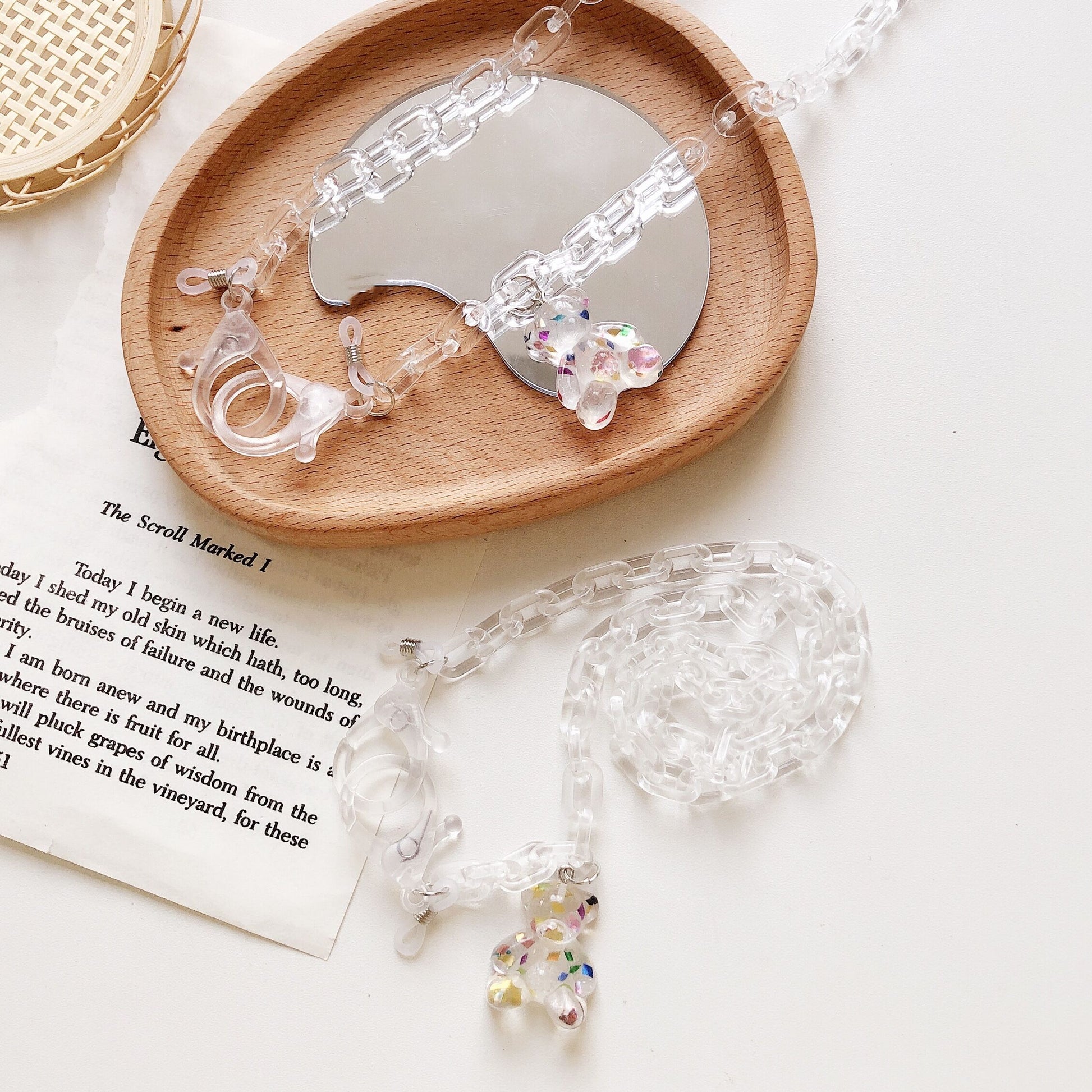 Transparent Chain Acrylic Bear Pendant Adult Glasses Chain 000f2649 3273 4464 9424 debd5651efb0
