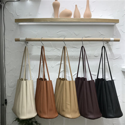 Color Series Pleated Simple Literary Handbag 00722517 2d3d 4968 a59f 1f9aab21e079