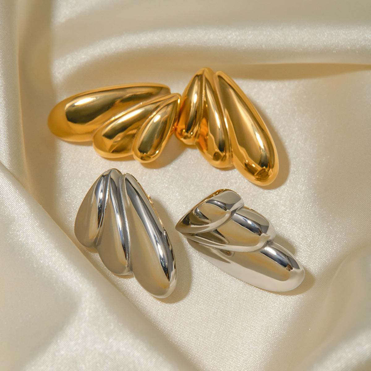 Geometry 18k Gold Stainless Steel Wing Earrings 00b1307c e420 4ecd 8c82 6f840ee2fef9
