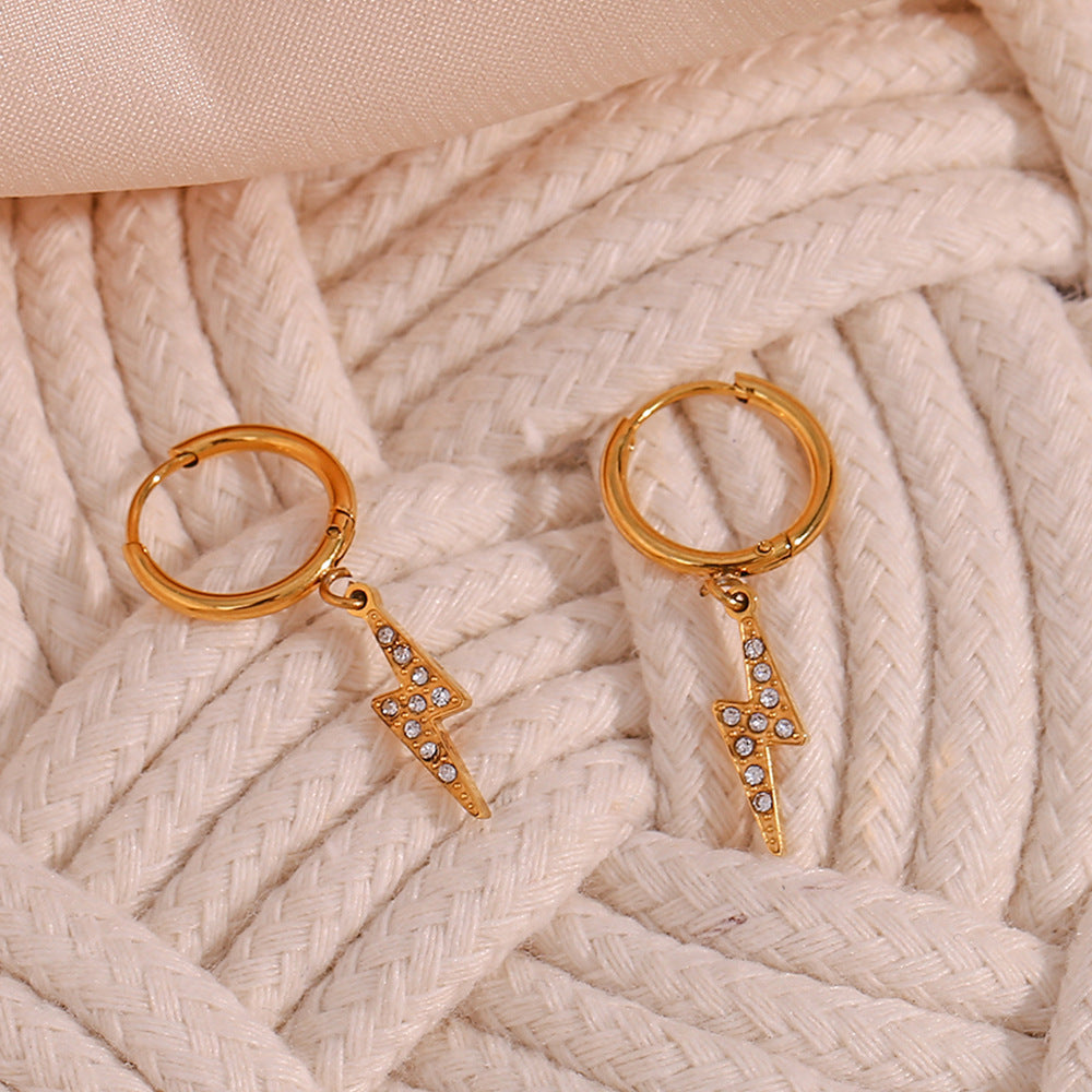 Simple And Popular Earrings In Europe And America 00b7ab22 f088 4bde 8e16 7e4af52e1ef1