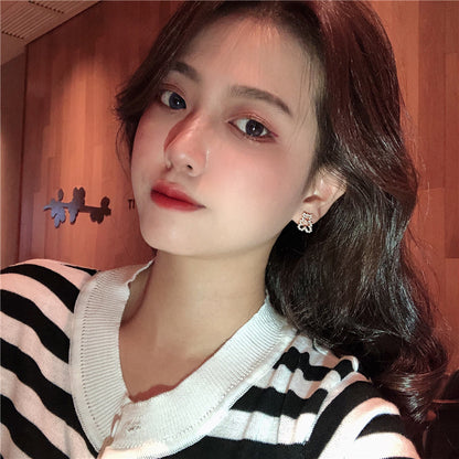 Cute Simple Small Bear Pearl Earrings 010fdce6 1a9f 4827 a864 c6a17a031fb0