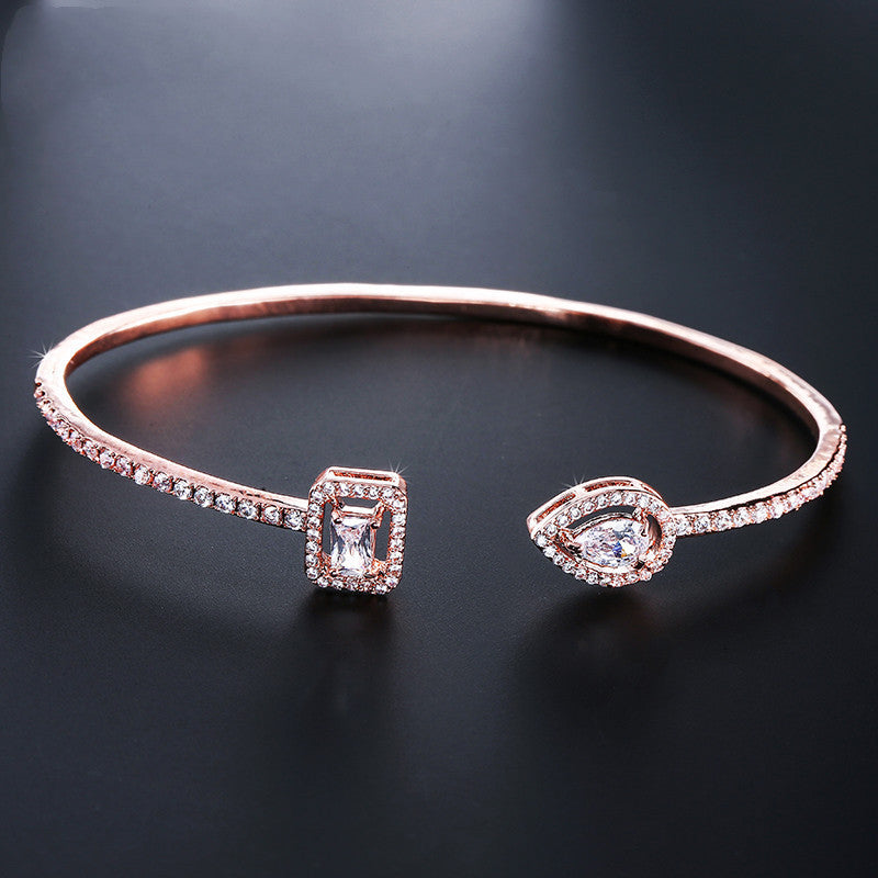 Simple And Exquisite Bracelet With Micro Inlaid AAA Zircon 03965f8f 01bf 499c a6ff 5a734326cf50