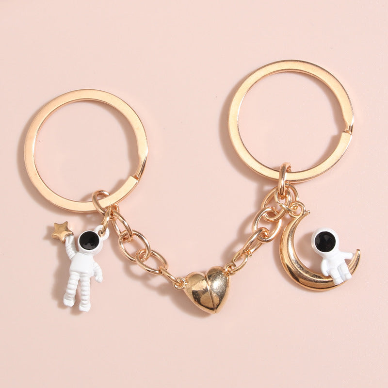 Love Magnet Astronaut Keychain Hangings 04050a18 8441 43f8 befa e781251886d9