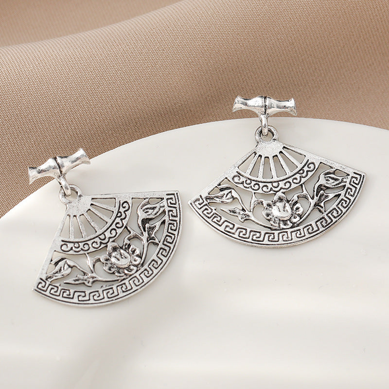 Retro Hollow Fan Classical Pattern Silver Stud Earrings 046b6c9d e6b1 4b72 8207 ad95ccf81060