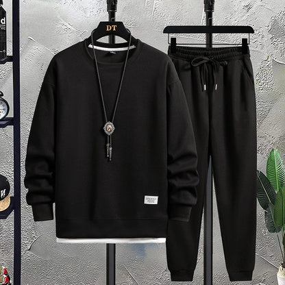Men's Round Neck Long Sleeve Trousers 063be765 deda 4fd7 a771 48fff56f11eb 768719e4 b1c9 45e9 b448 670d45fd6dc9