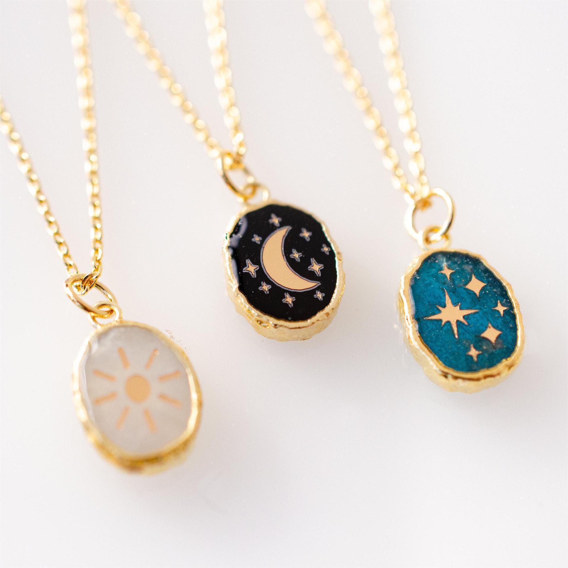 XINGX Sun Moon Natural Stone Carvings Necklace 0724d251 0e0a 4c64 81c4 a96a33f955e9