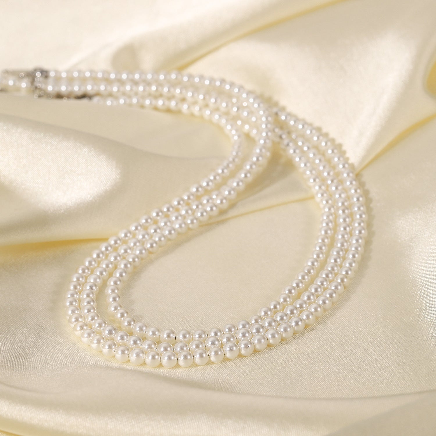 Fashionable And Trendy Men's Pearl Necklace 4mm 08b29ab5 71c9 436b 984a a1ab0317e9c6