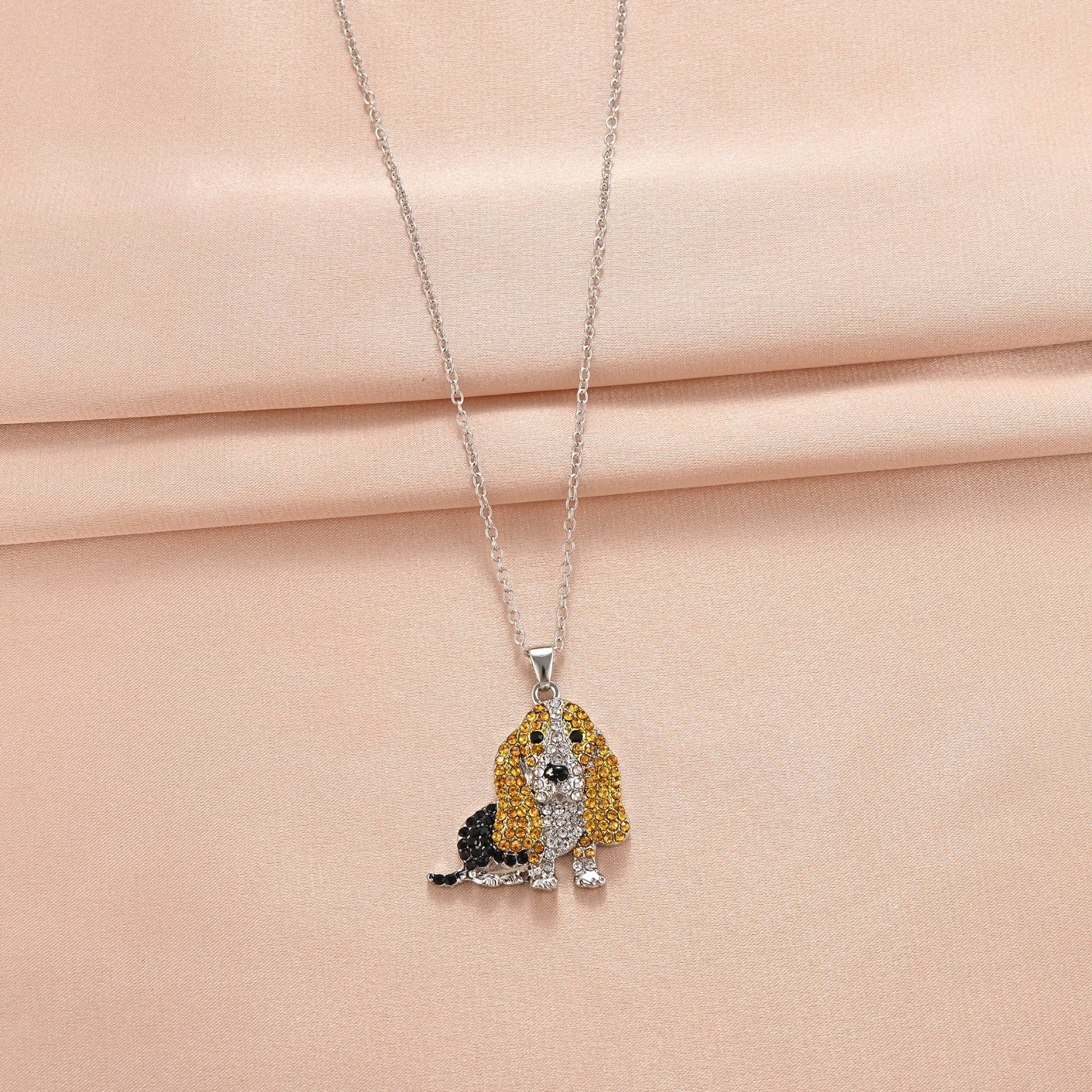 Cute Baggy Hound Pendant Necklace 0a2bacf7 dbb7 4708 978b 31bb62cf419c