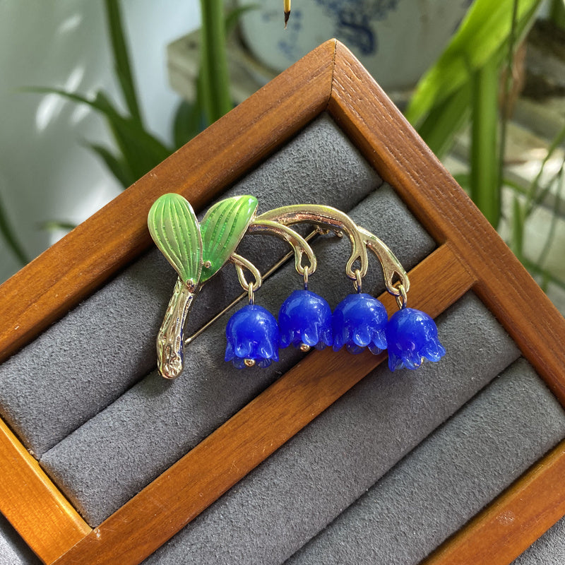 Natural Golden Jade Glass Berry Lily Of The Valley Brooch 0ae843c9 4677 423e be07 1fc71a9e7726