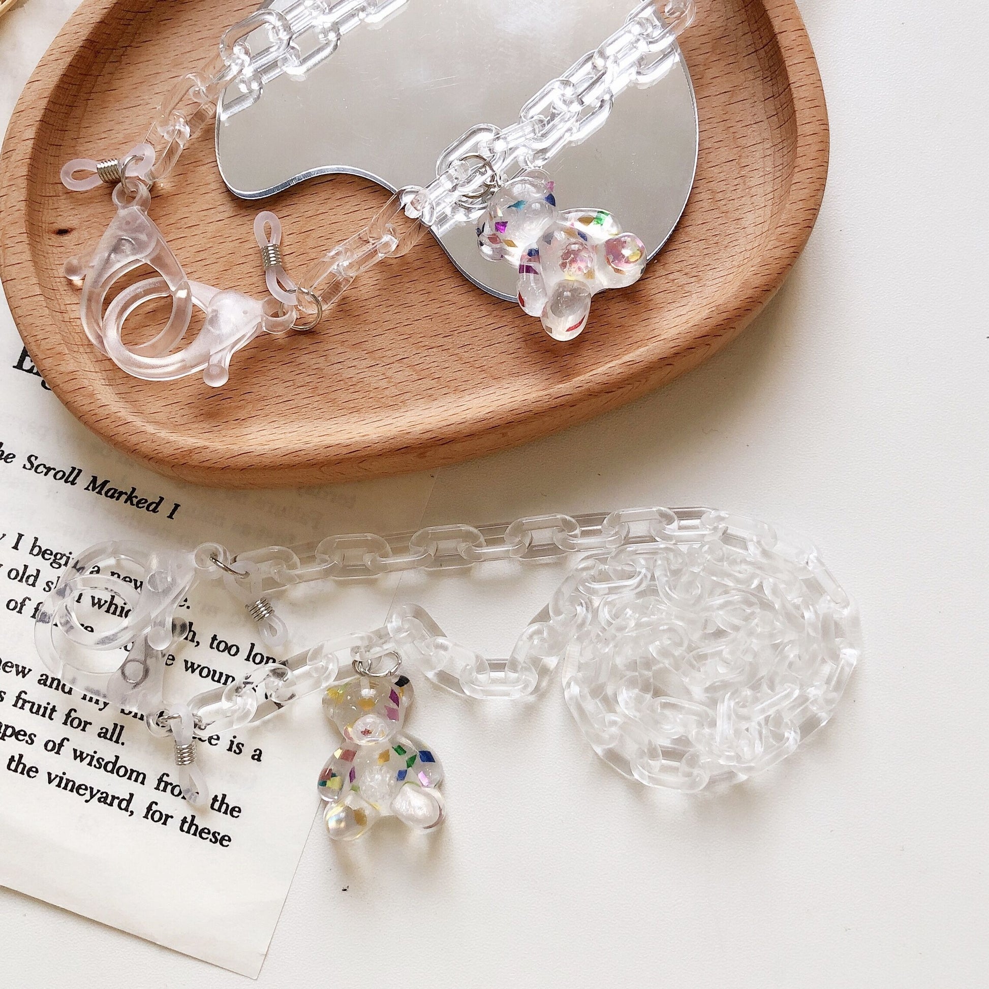 Transparent Chain Acrylic Bear Pendant Adult Glasses Chain 0aee8c0a bf92 4a04 822d a86cd9fc232e