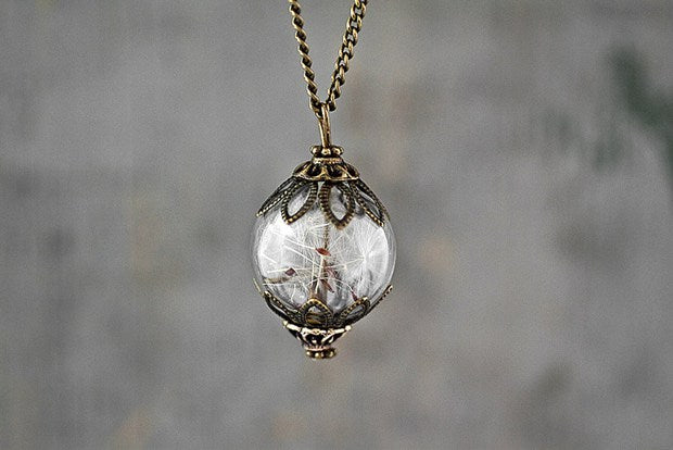 Vintage Handmade Fashion Dandelion Seed Glass Necklace