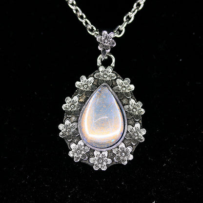 Bohemian Vintage Flower Moonstone Pendant Necklace 0d678118 e276 4e4f afc8 4dd0e4b26cef
