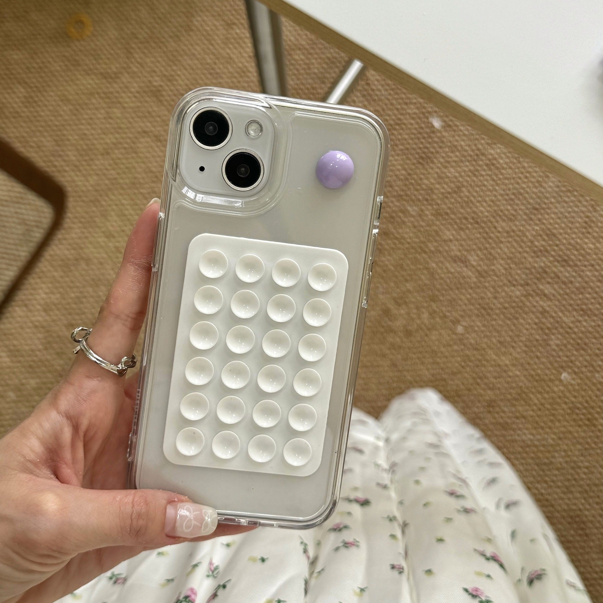 Minimalist Creative Stereo Sucker Phone Case 0e99bd3a 7110 4d24 aaae d54701c3b3b3