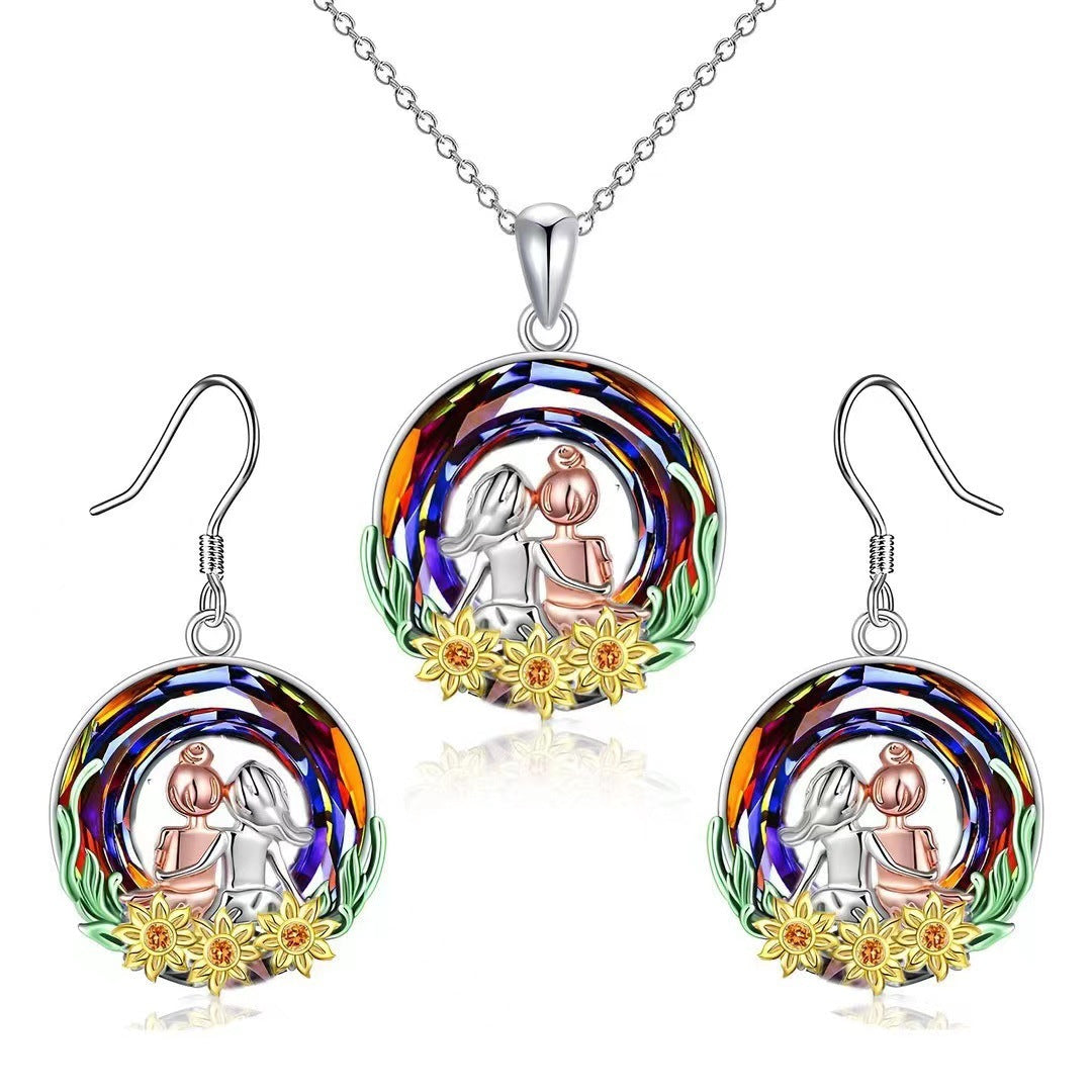 Stained Crystal Glass Sunflower Round Necklace 0ede6b73 2b47 4e24 a8e8 37febd95d43c
