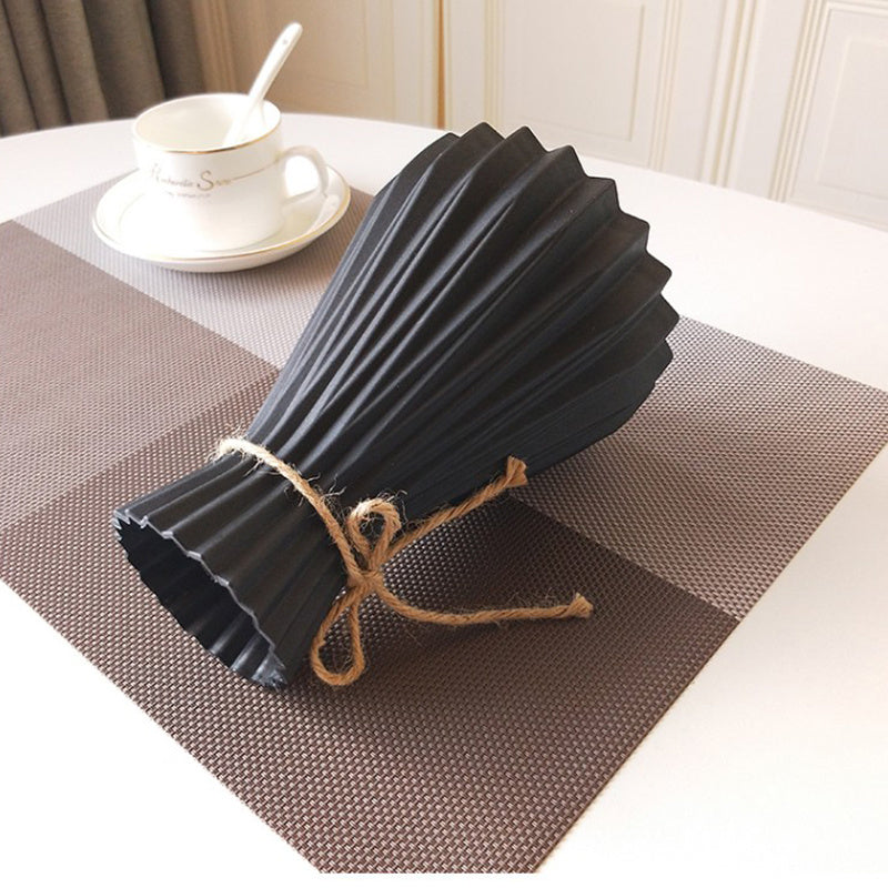 Closed origami vase 10524222931651