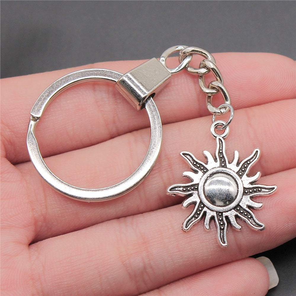 Creative Sun Pendant Keychain Pendant Gift 10721f29 770c 44d1 a1a3 5b027f5bb608
