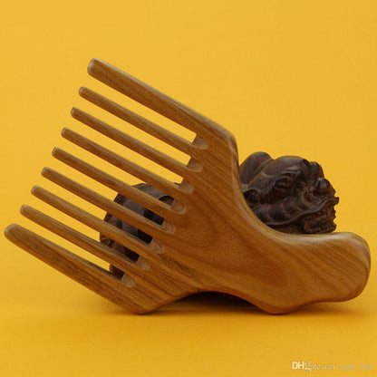 Wood comb 1174888937700 681fe8d7 00d8 41ae a777 459a3c1c684c