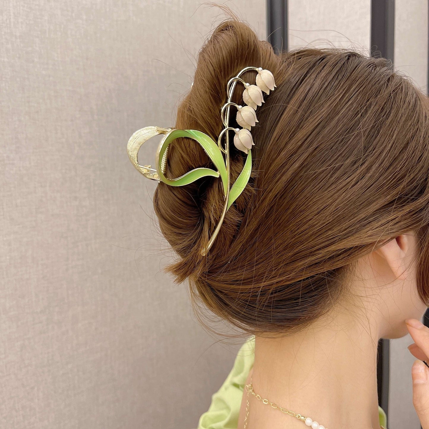 Lily Of The Orchid Simple Versatile Large Women's Zinc Alloy Hair Clip 11749506 16c7 4f01 912b 7cc850f06d40