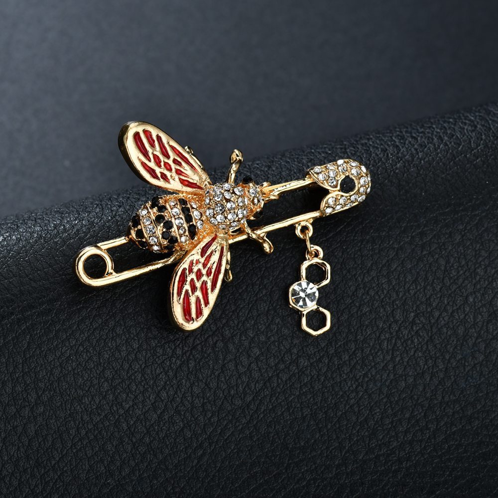Personalized bee brooch 12512388880092