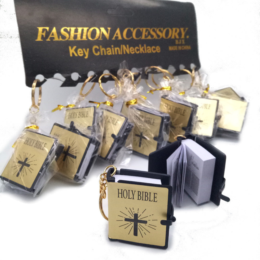 Mini English HOLY BIBLE Key Chains Real Paper Readable Bible Christian Keyrings Car Key Chains Bag Ornaments Religious Jewelr