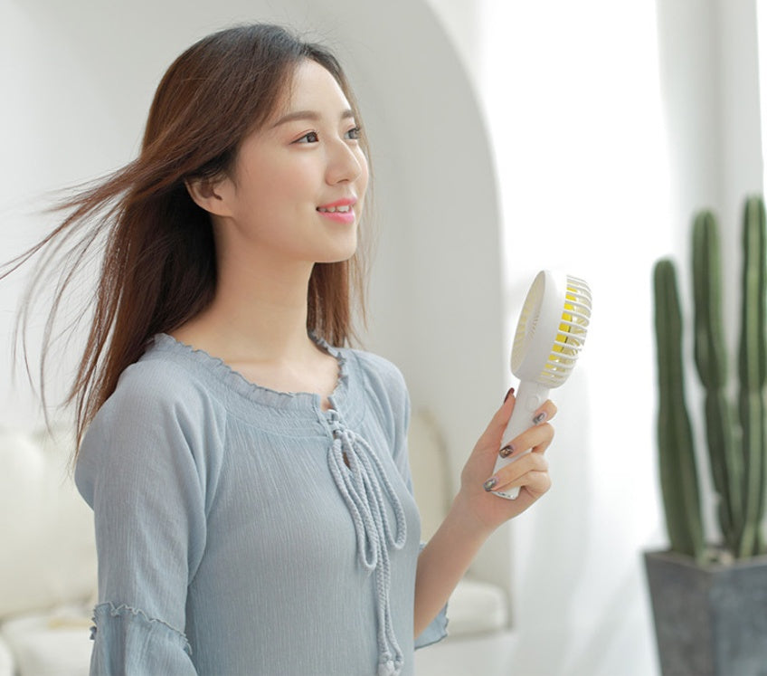 explosion desktop fan can shake the head handheld mini fan portable accompanying USB charging OEM OEM 1341718020348