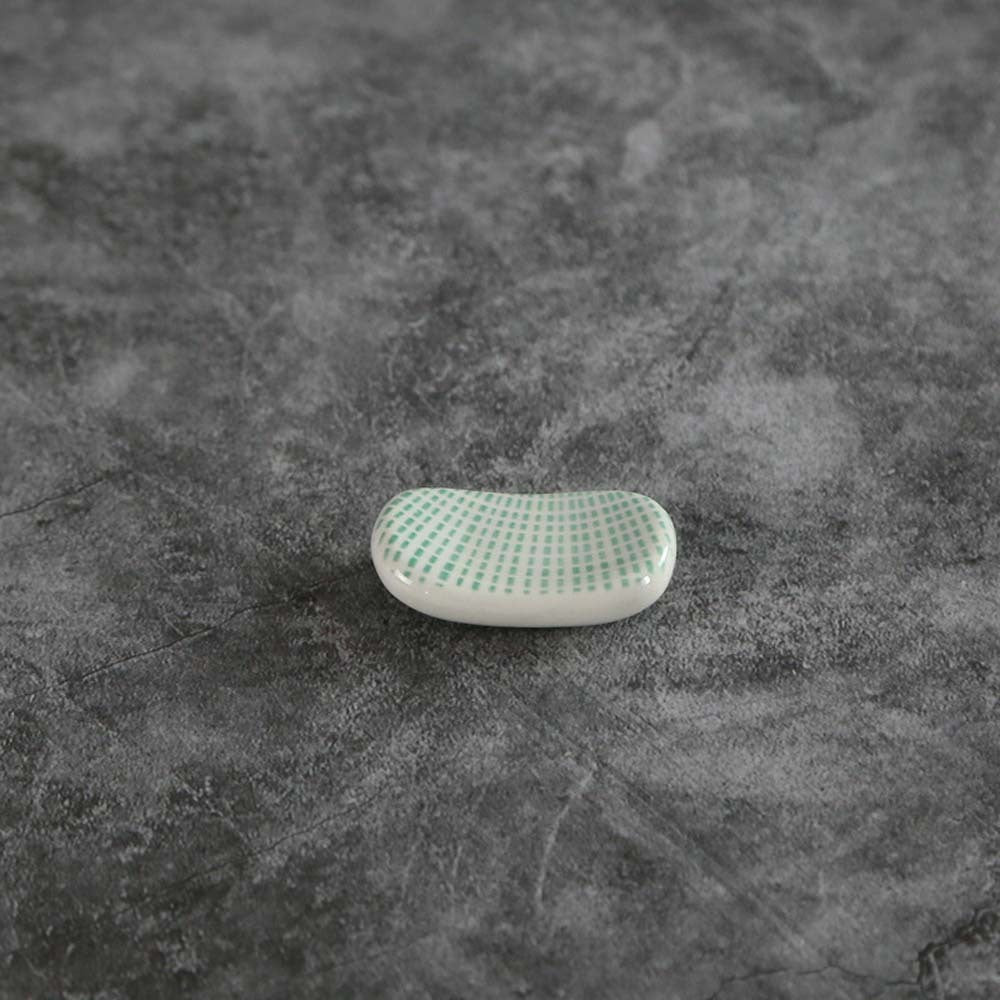 Japanese style chopstick rest 1378347371275