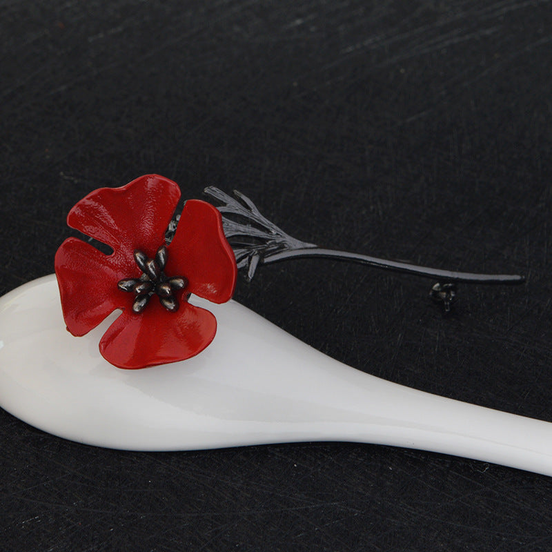 Red flower brooch 1390819343786