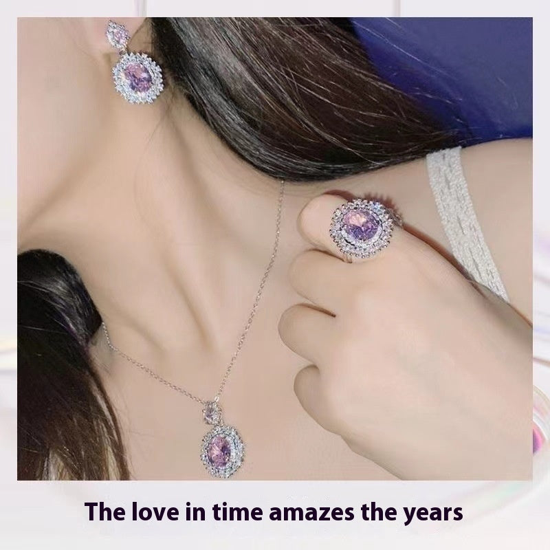 Luxury Premium Three-piece Inlaid Ring Bracelet 141d888b 604d 42ae 8782 f174d0204ff3 trans