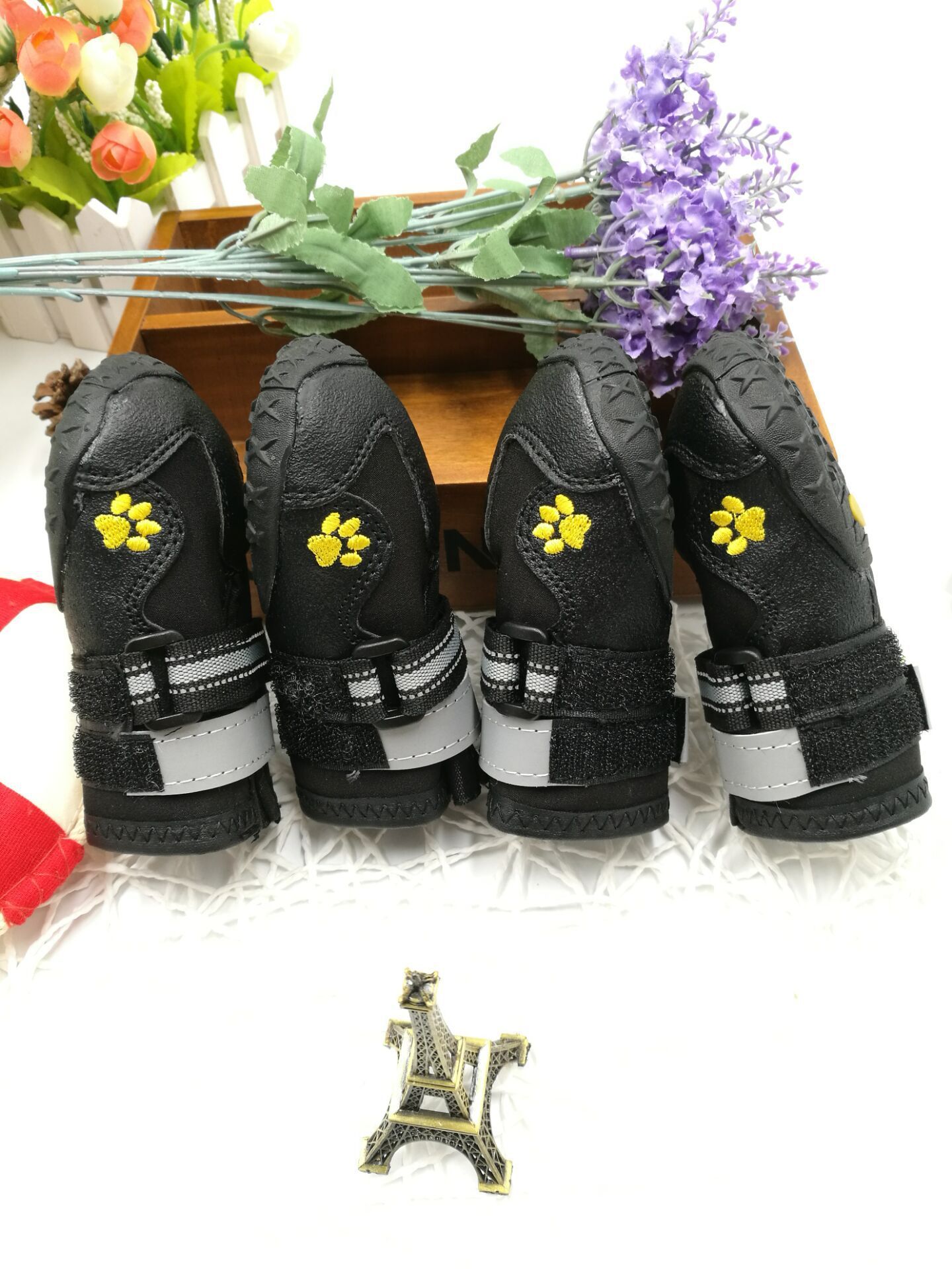 Pet shoes wear dog shoes 1446018385840