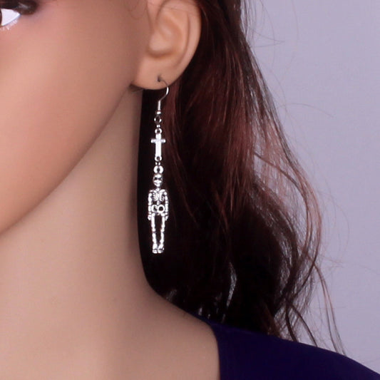 European And American Popular Exaggerated Gothic Skull Earrings 14e5d267 b660 4fc5 b0bc 796f351cc5b4