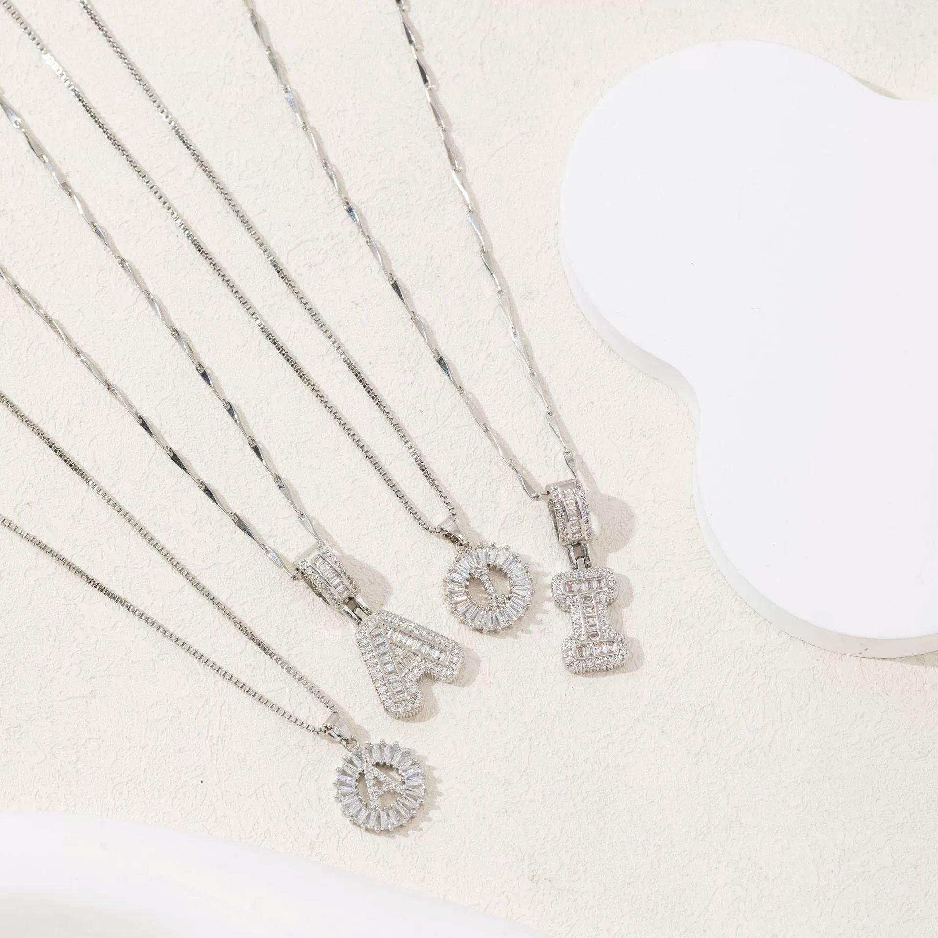 Full Diamond Rock Candy 26 Letter Pendant Necklace Copper Inlaid Zirconium Round Flower Letter Suit 156ca0f4 62bc 4369 bdbf 4