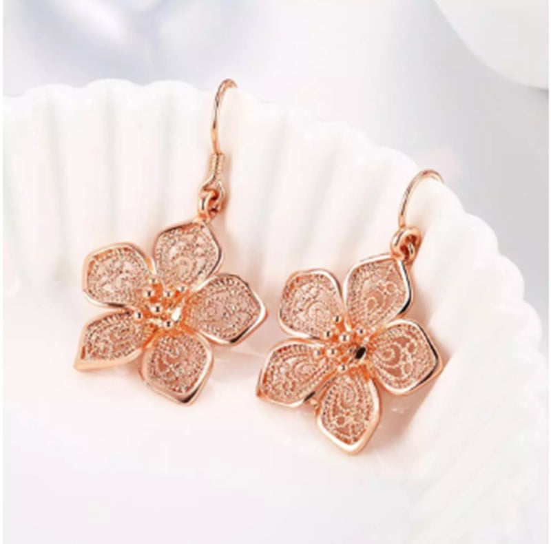 European and American Rose Gold Vintage Earrings Fashion Trend 1614945471726