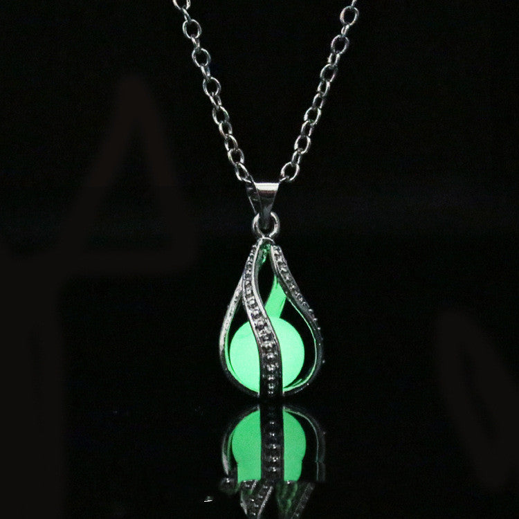 Gifts For Girlfriends And Girlfriends Luminous Pendant Spiral Openable Hollow Necklace Luminous Beads Pendant Moonstone 16167