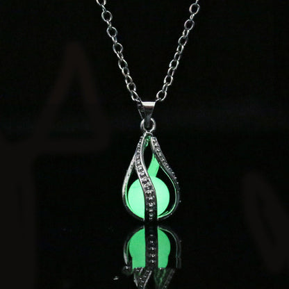 Gifts For Girlfriends And Girlfriends Luminous Pendant Spiral Openable Hollow Necklace Luminous Beads Pendant Moonstone 16167