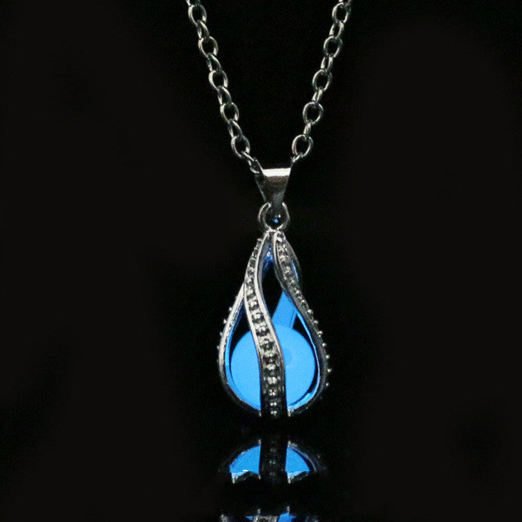 Gifts For Girlfriends And Girlfriends Luminous Pendant Spiral Openable Hollow Necklace Luminous Beads Pendant Moonstone 16167