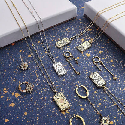 Tarot Power La Luna Gold Necklace 1618541815939
