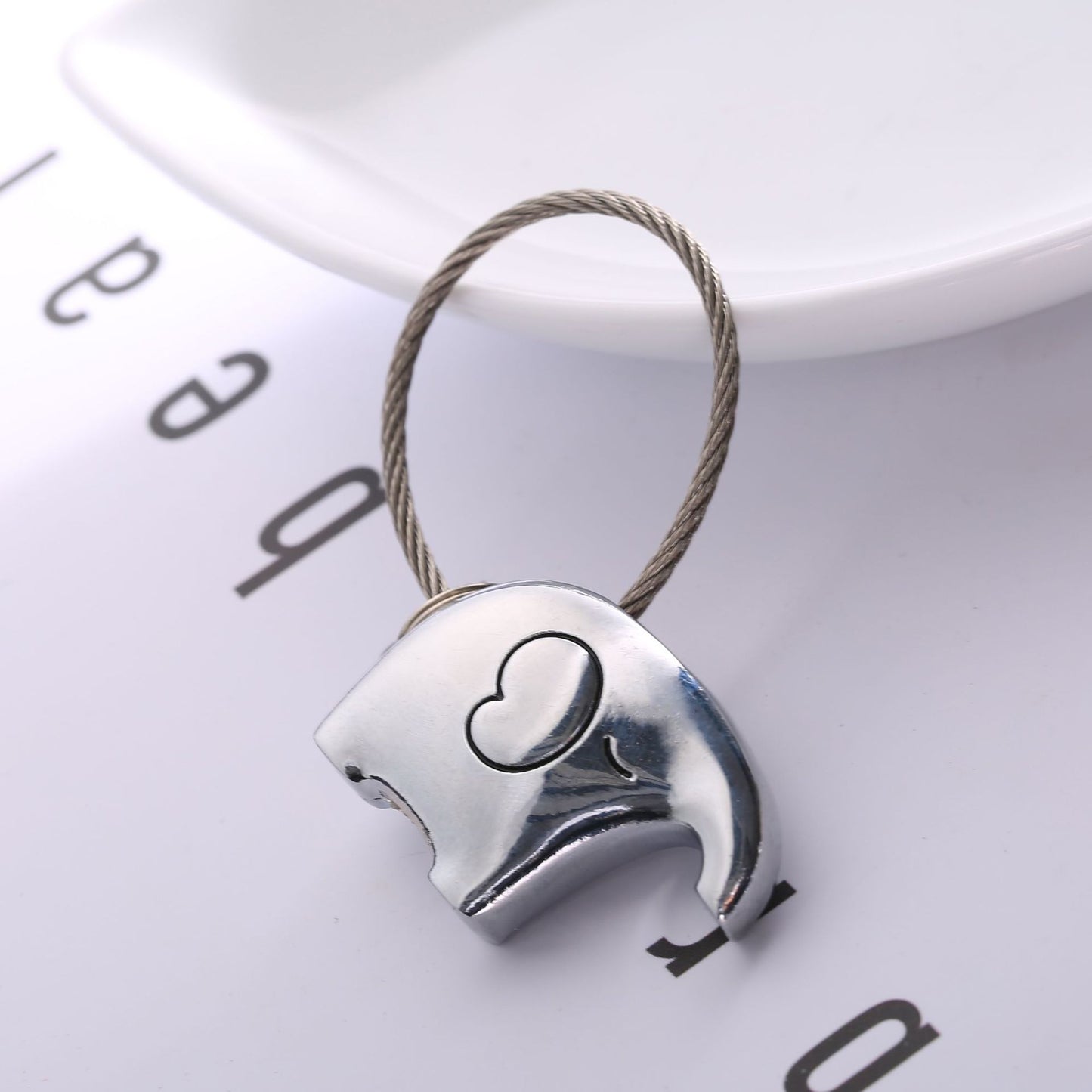 Creative Couple Pair Elephant Keychain Car Pendant 1618713261785