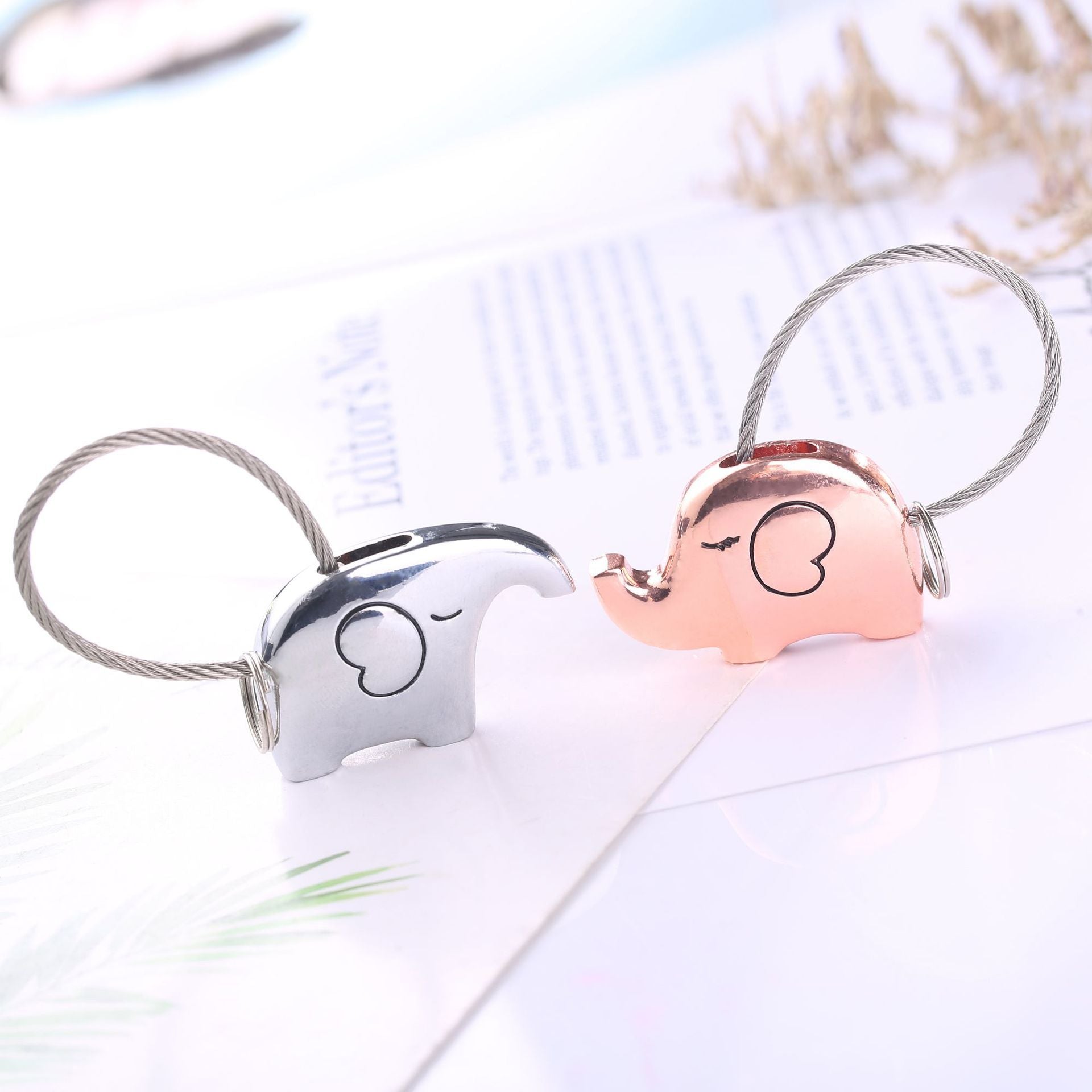 Creative Couple Pair Elephant Keychain Car Pendant 1618713261800