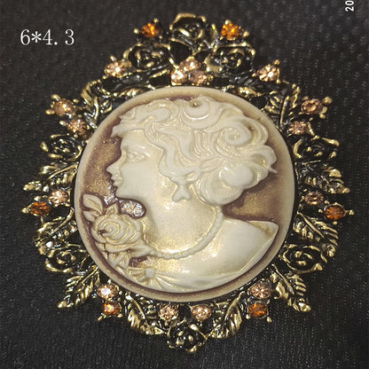 Retro Palace Brooch Female Brooch Female Anti Light European And American Fashion Beauty Head Picture Windbreaker Badge Pin C