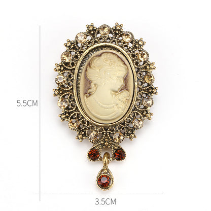 Retro Palace Brooch Female Brooch Female Anti Light European And American Fashion Beauty Head Picture Windbreaker Badge Pin C