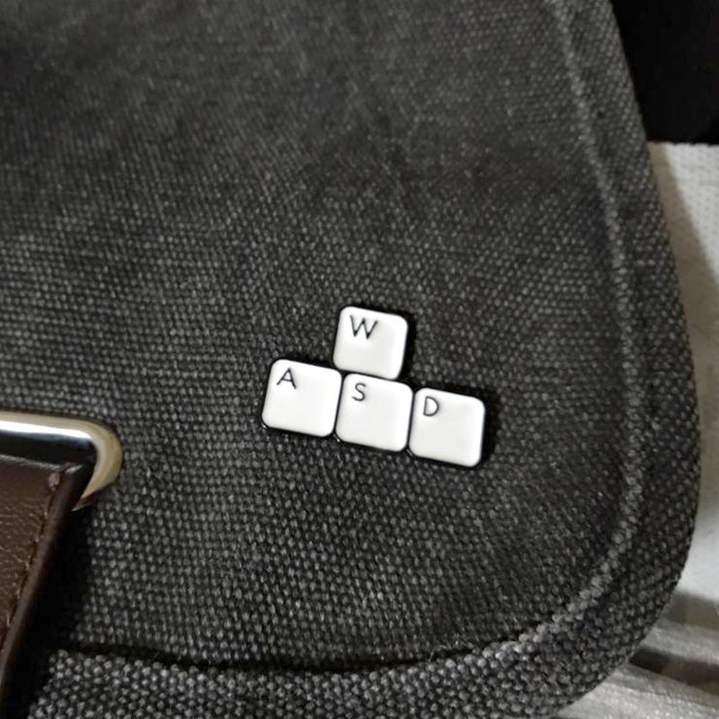 Japanese And Korean Cartoon Game Peripheral Brooch, Keyboard Adsw Button, Alloy Drip Brooch, Creative Mini Pin 1621132902363