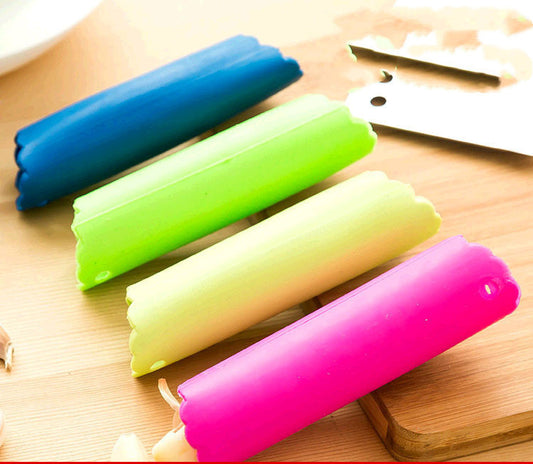Garlic Peeler Is A Good Helper In The Kitchen 1622185165675