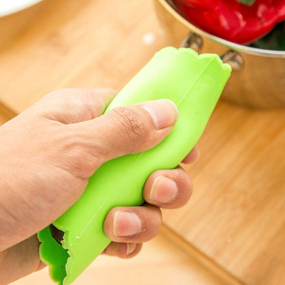 Garlic Peeler Is A Good Helper In The Kitchen 1622185165676
