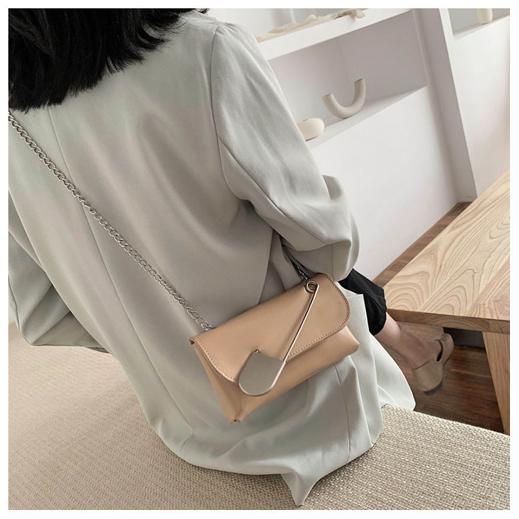 Pin chain shoulder bag 1674940197103