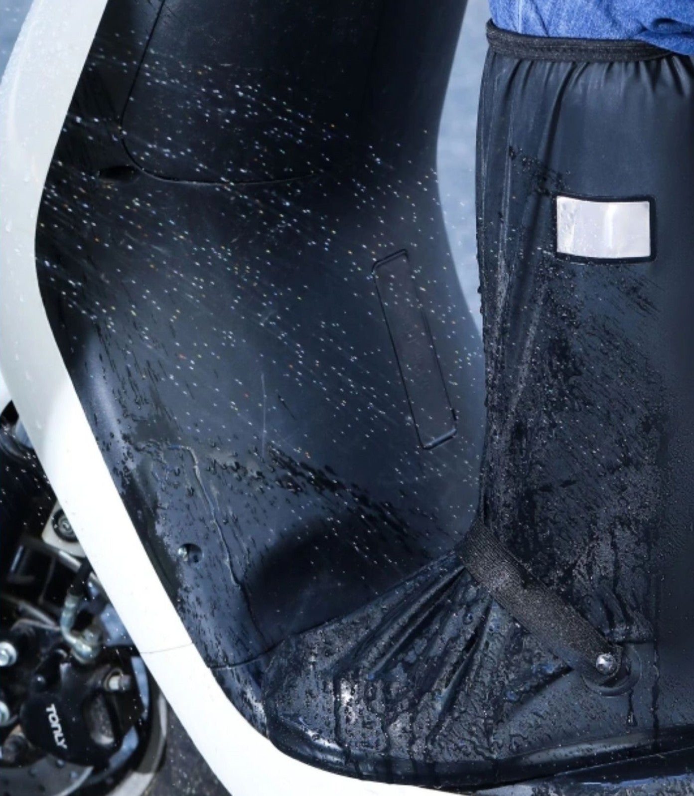 Waterproof Non-slip Overshoe Outer Wear Rain Shoes Wear-resistant High Tube Rain Booties 1729706104851664896